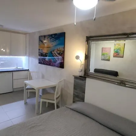 Monolocale Flores Playa Feñabe